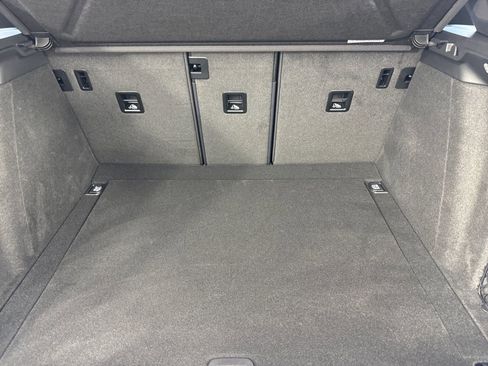 New 2026 Porsche Macan image 17