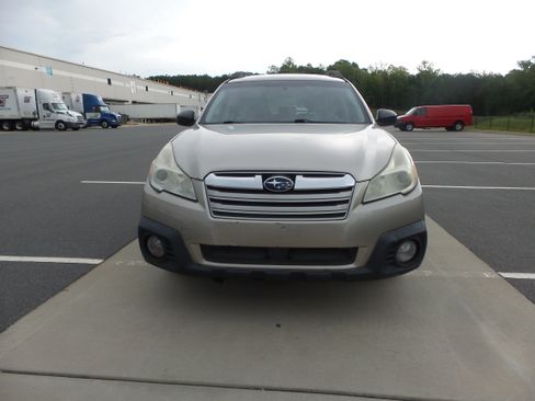Used 2014 Subaru Outback 2.5i AWD/4WD image 7