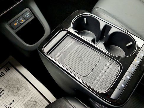 Used 2025 Hyundai Ioniq 5 SEL image 16