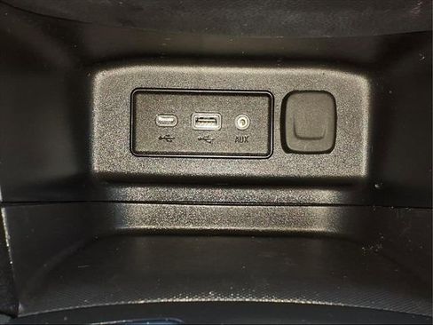 Used 2023 Chevrolet Equinox LT image 19