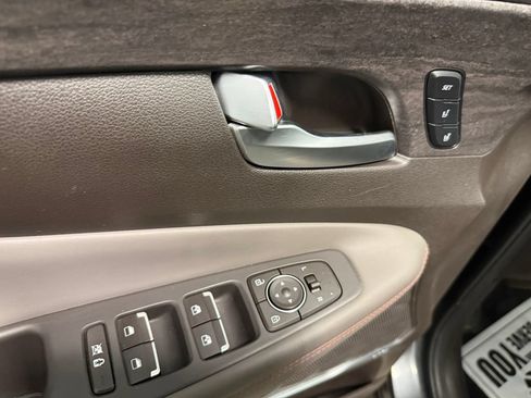 Used 2020 Hyundai Santa Fe Limited AWD/4WD image 22