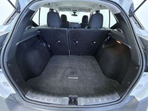 Used 2020 Nissan Kicks S FWD image 37