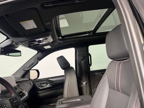 Used 2024 Chevrolet Tahoe RST w/ Sport Performance Package AWD/4WD image 18