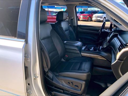 Used 2019 GMC Yukon XL Denali w/ Open Road Package image 8