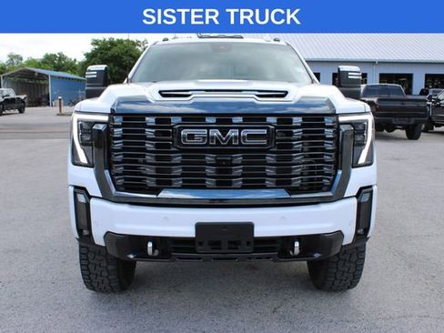 Used 2024 GMC Sierra 3500 Denali Ultimate AWD/4WD image 2