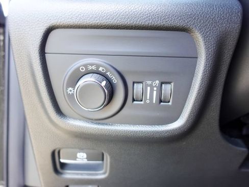 New 2026 Jeep Grand Cherokee L 4WD image 16