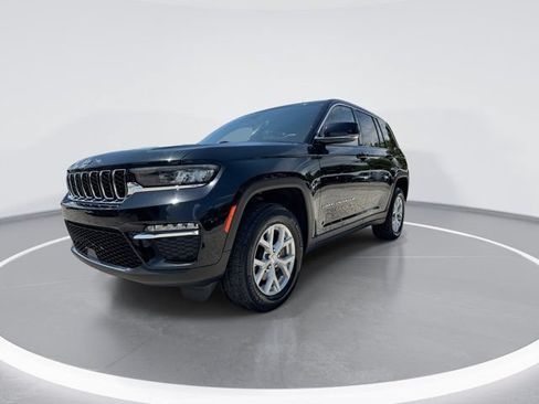 Used 2023 Jeep Grand Cherokee Limited RWD image 10