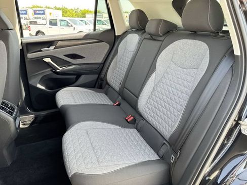 Used 2025 Volkswagen Tiguan S FWD image 22