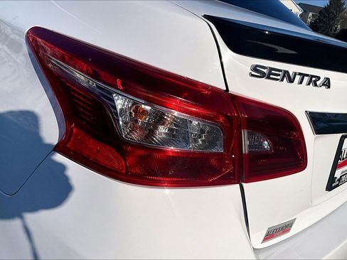 Used 2018 Nissan Sentra S w/ S Midnight Style Package image 26