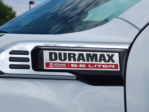 New 2026 GMC Sierra 2500 Denali w/ Denali Reserve Package image 13