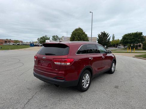 Used 2017 Kia Sorento AWD image 4