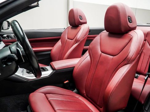 Used 2024 BMW M440i Convertible w/ Premium Package image 42