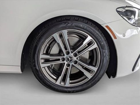 Used 2021 Mercedes-Benz E 350 Sedan image 23