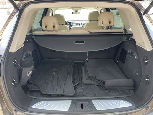 Used 2019 Buick Envision Premium w/ Driver Confidence Package AWD/4WD image 9