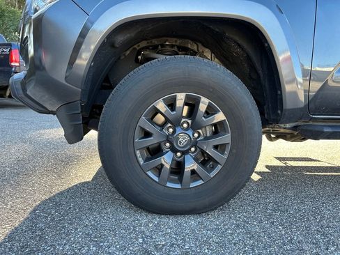 Used 2023 Toyota Tacoma image 6