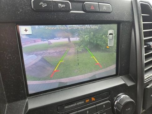 Used 2018 Ford F150 XLT w/ Equipment Group 302A Luxury AWD/4WD image 17