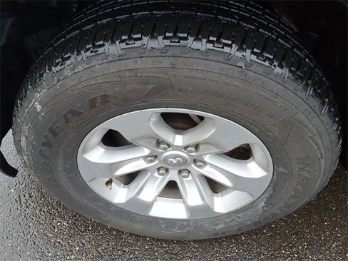 Used 2024 RAM 1500 Laramie image 6