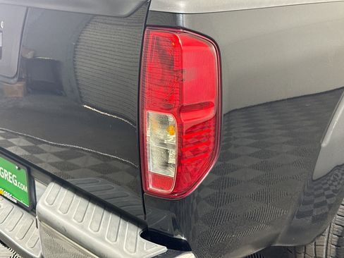 Used 2019 Nissan Frontier SV image 33