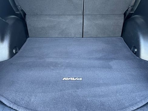 Used 2018 Toyota RAV4 LE w/ All Weather Liner Package image 16