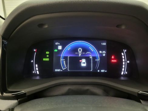 Used 2025 Toyota Camry LE image 27