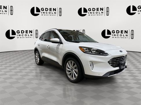 Used 2022 Ford Escape Titanium w/ Titanium Elite Package image 2