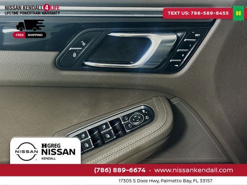 Used 2017 Porsche Macan S image 24