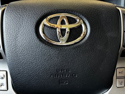 Used 2023 Toyota 4Runner SR5 Premium w/ Moonroof Package RWD image 13