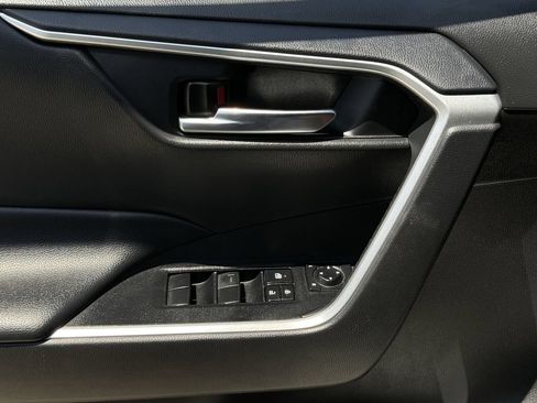Used 2021 Toyota RAV4 XLE FWD image 26