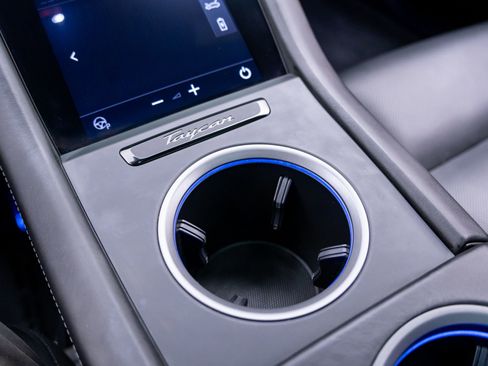 Used 2022 Porsche Taycan Turbo S image 30