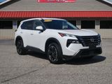 Used 2024 Nissan Rogue SV image 3