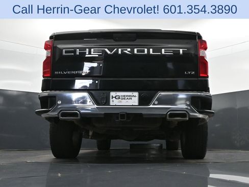 Used 2021 Chevrolet Silverado 1500 LTZ AWD/4WD image 44