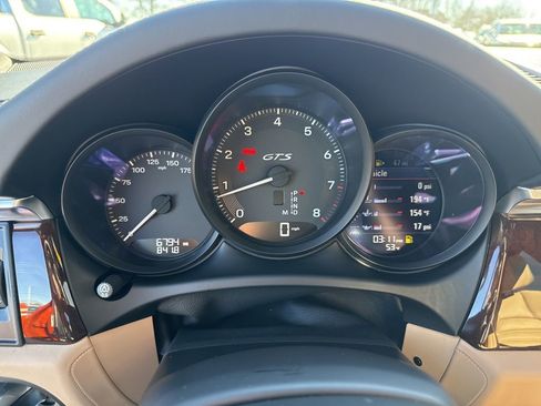 Used 2023 Porsche Macan GTS image 35