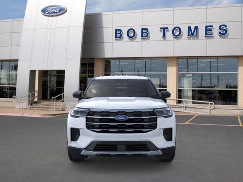 New 2025 Ford Explorer Active image 8