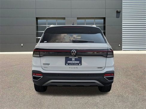 New 2025 Volkswagen Taos SEL image 4