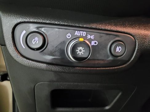 Used 2021 Chevrolet TrailBlazer ACTIV w/ Sun and Liftgate Package image 48