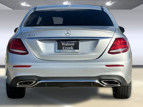 Used 2018 Mercedes-Benz E 300 E 300 image 10
