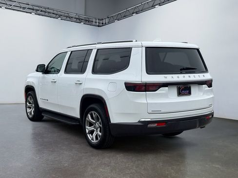 Used 2022 Jeep Wagoneer Series II w/ Flexible Seating Group image 7