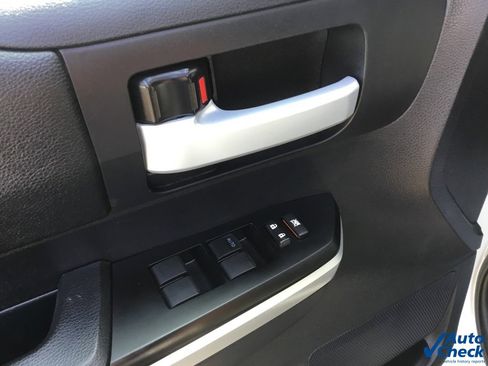 Used 2016 Toyota Tundra SR5 image 32