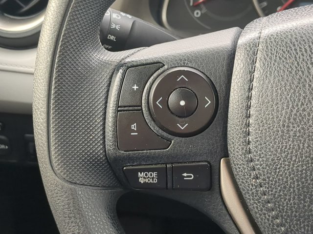Used 2014 Toyota RAV4 LE FWD image 27