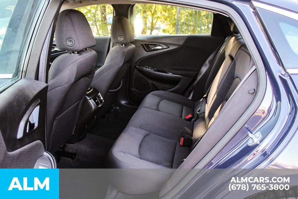 Used 2025 Chevrolet Malibu LT FWD image 17