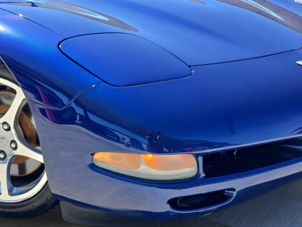 Used 2004 Chevrolet Corvette Coupe w/ Preferred Equipment Group RWD image 29