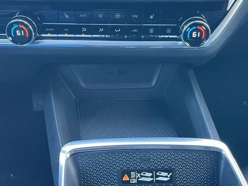 New 2026 Chevrolet Equinox LT w/ Convenience Package II image 17