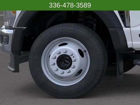New 2025 Ford F450 XL w/ XL Chrome Package image 19