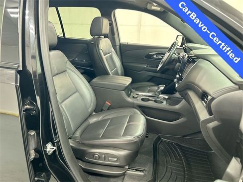 Certified 2023 Chevrolet Traverse RS image 25