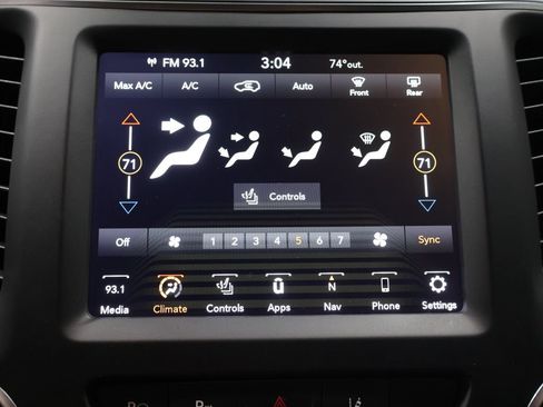 Used 2023 Jeep Cherokee Altitude Lux AWD/4WD image 29