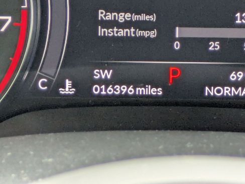 Used 2022 Acura TLX image 11