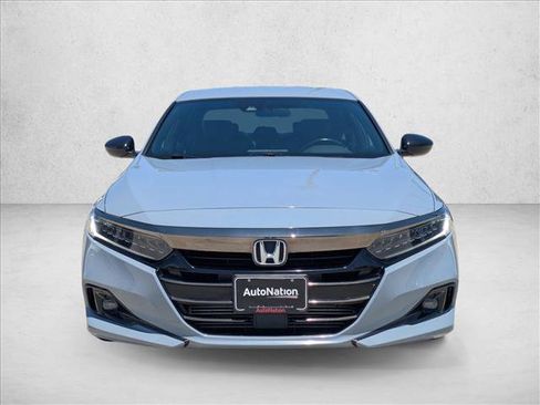 Used 2022 Honda Accord Sport image 2