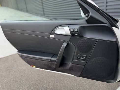 Used 2009 Porsche 911 Carrera 4S image 13