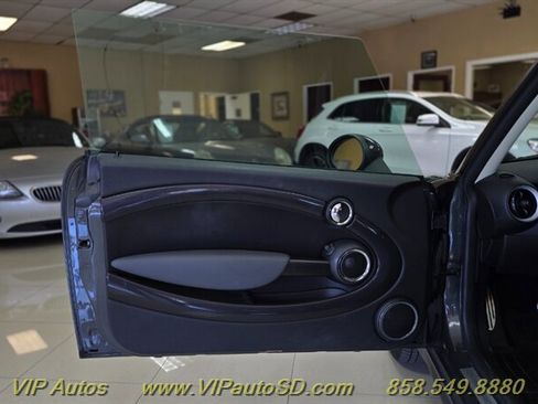 Used 2011 MINI Cooper S FWD image 11