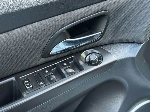 Used 2016 Chevrolet Cruze LT w/ Sun And Sound Package image 18